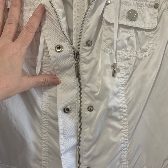 White House Black Market lightweight jacket - Picture 5 of 8